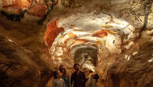 Les Grottes de Dordogne : l’émerveillement du monde souterrain